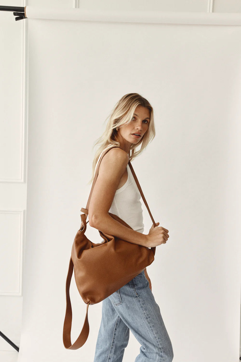 Vestirsi Bella 2-in-1 Convertible Backpack Tote Tan