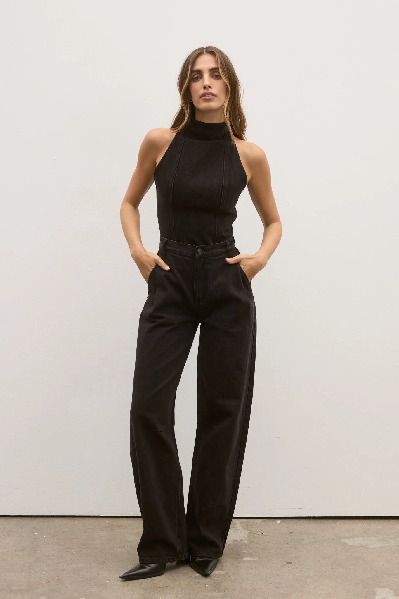 Bayse Aston Jean Backstage Black