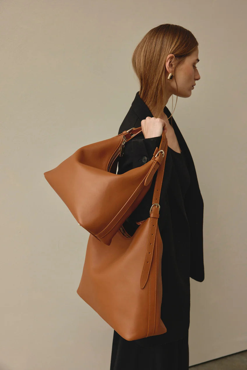 Vestirsi Harper Tan Leather Hobo