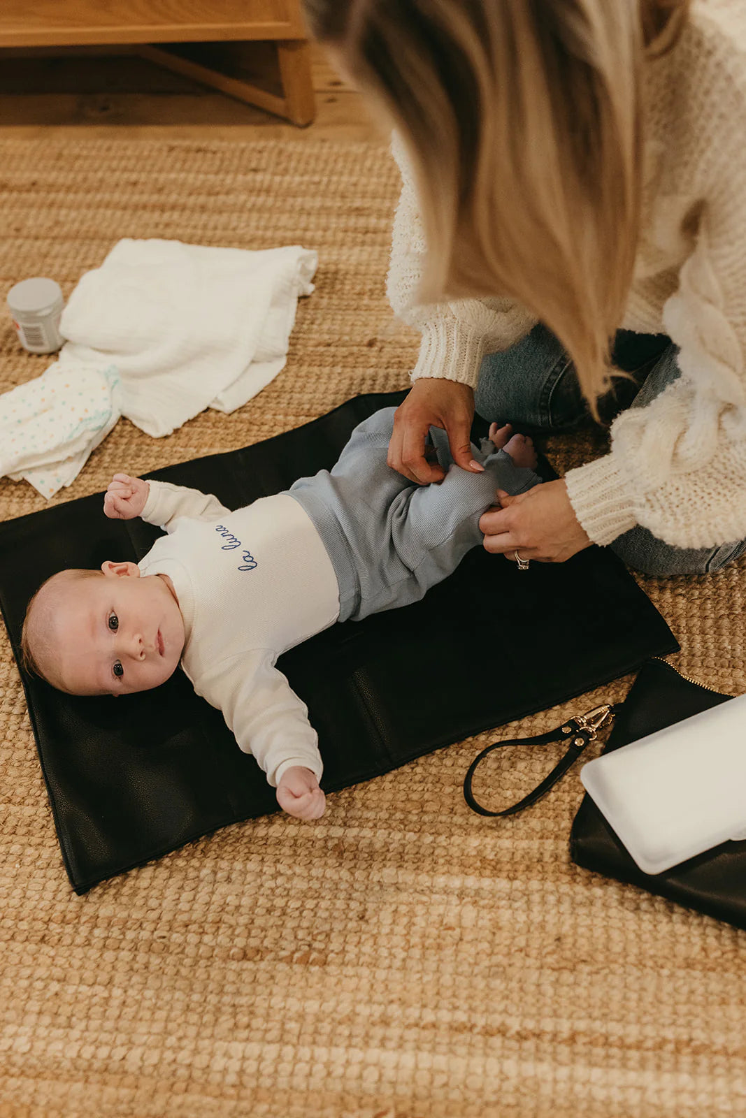 OiOi Changing Pouch Black