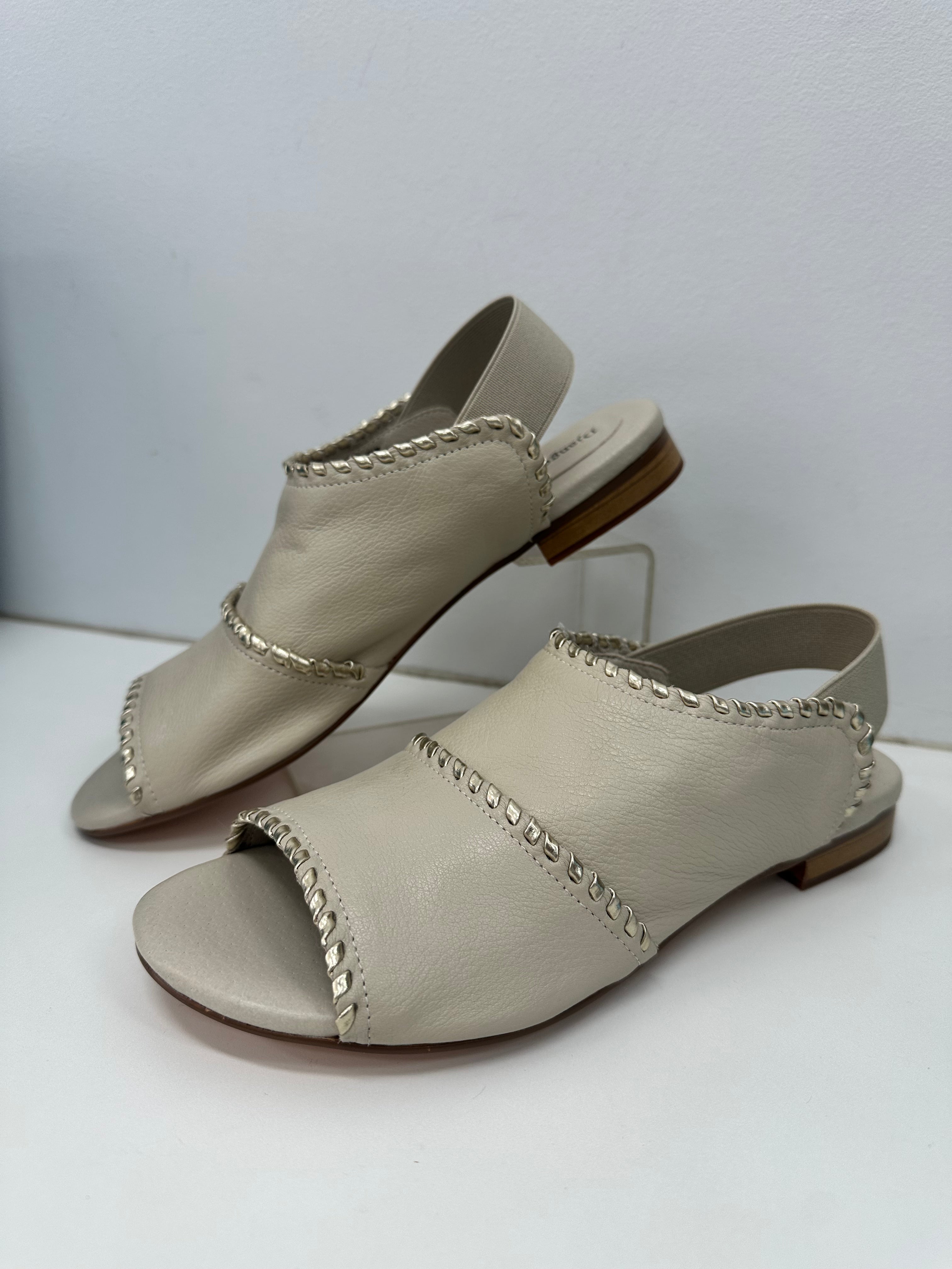 Django + Juliette Pelham Almond/Pale Gold