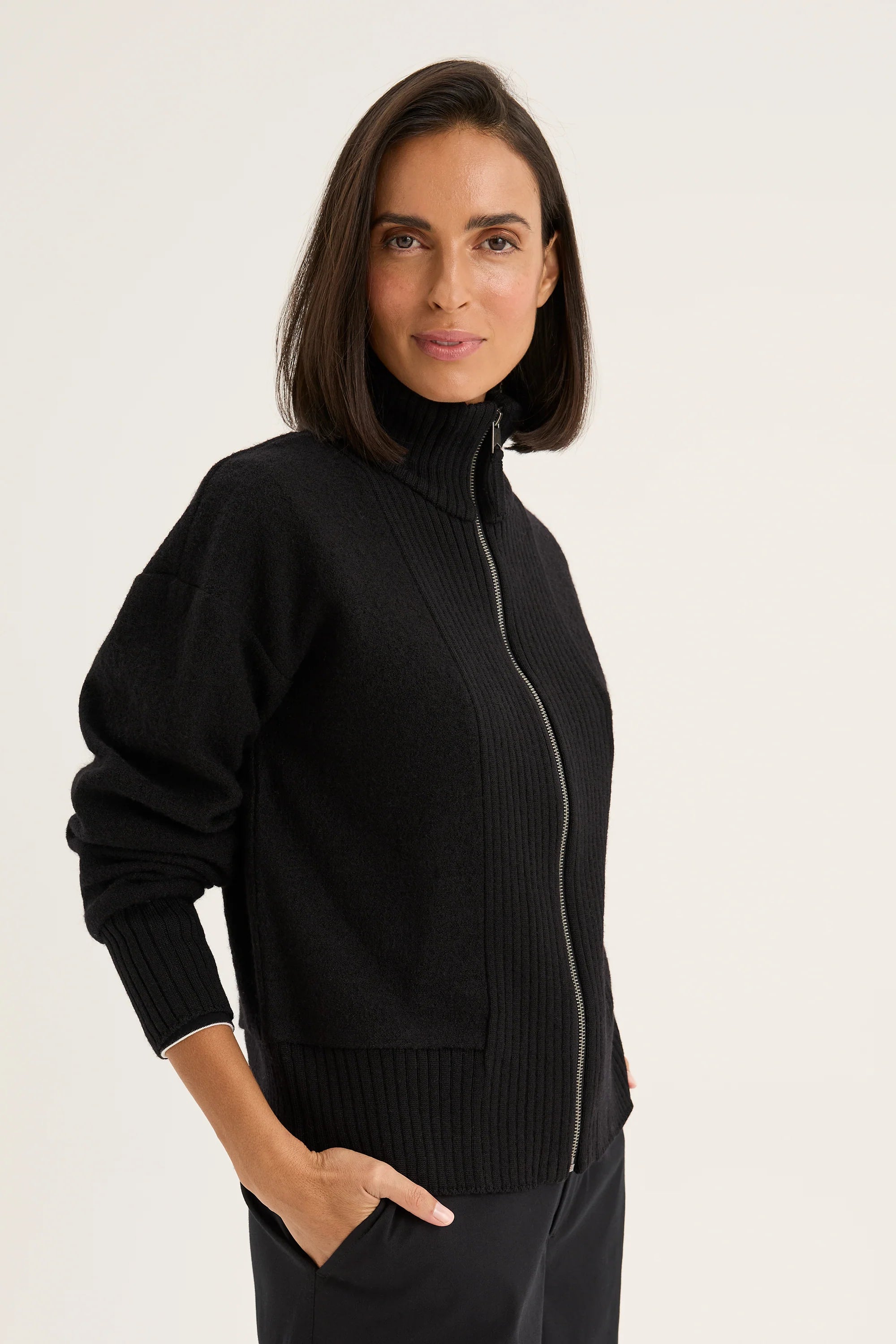 Ember Jacket Black