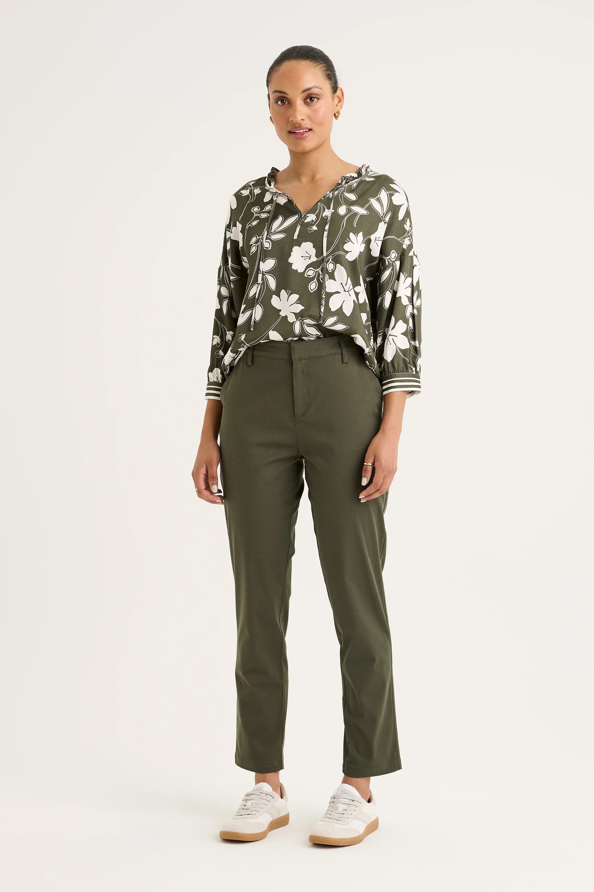Yarra Trail Nova Classic Khaki