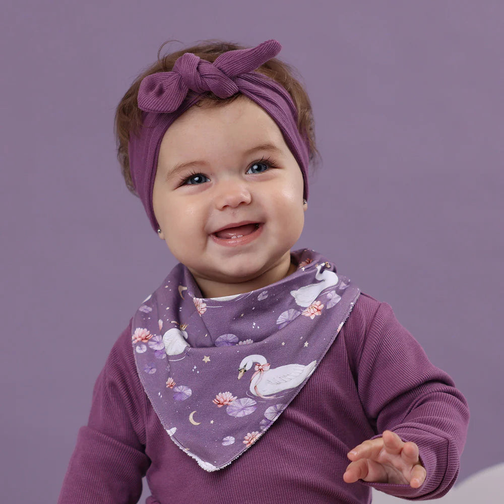 Snuggle Hunny Organic Dribble Bib Midnight Swan