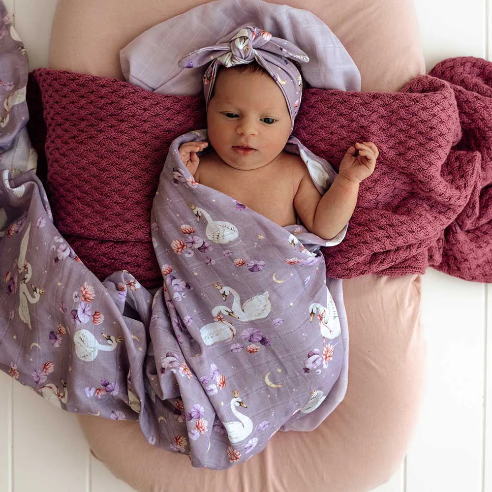 Snuggle Hunny Organic Muslin Wrap Swan Lake