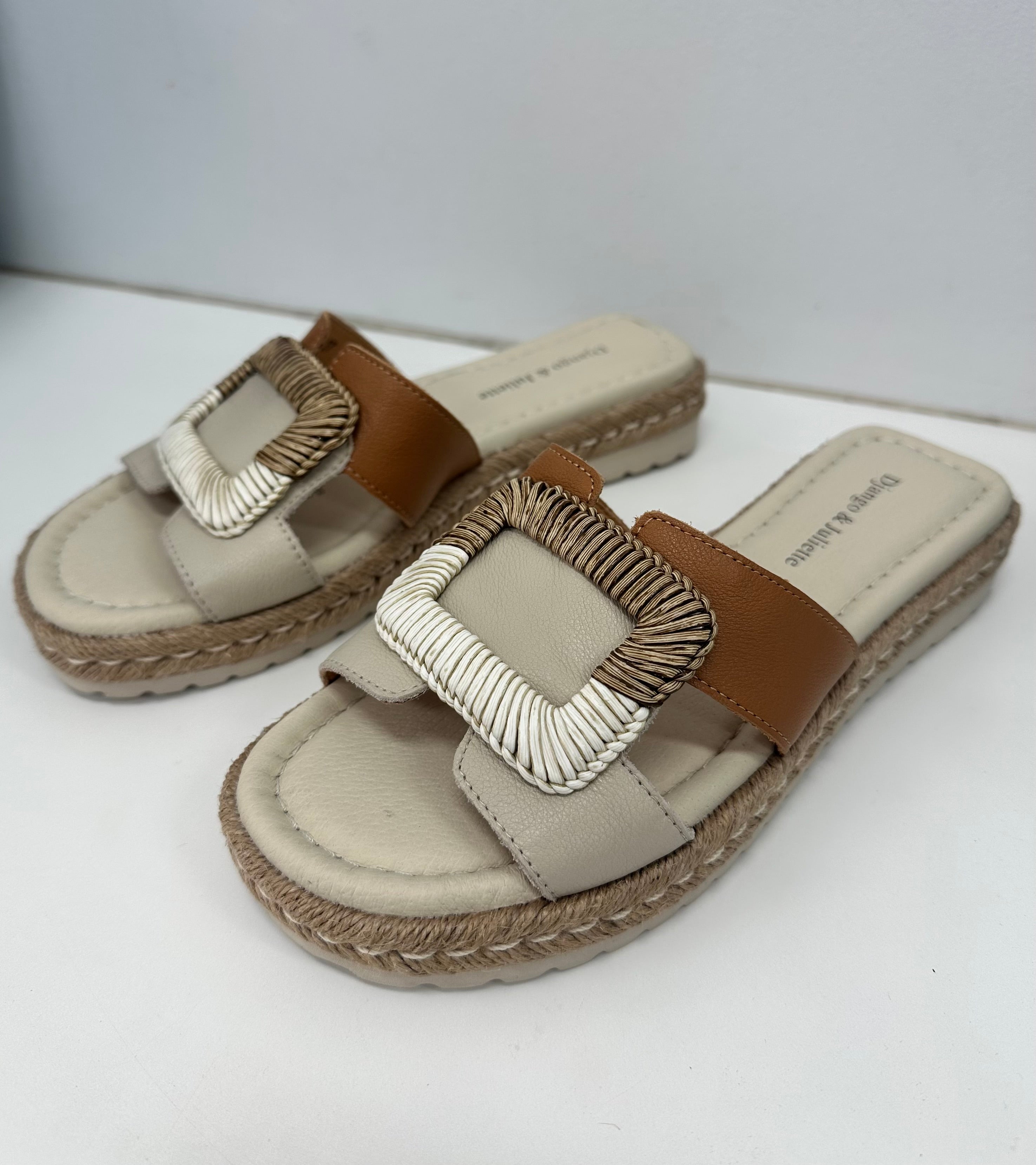 Django &amp; Juliette Shere Almond/Dk Tan