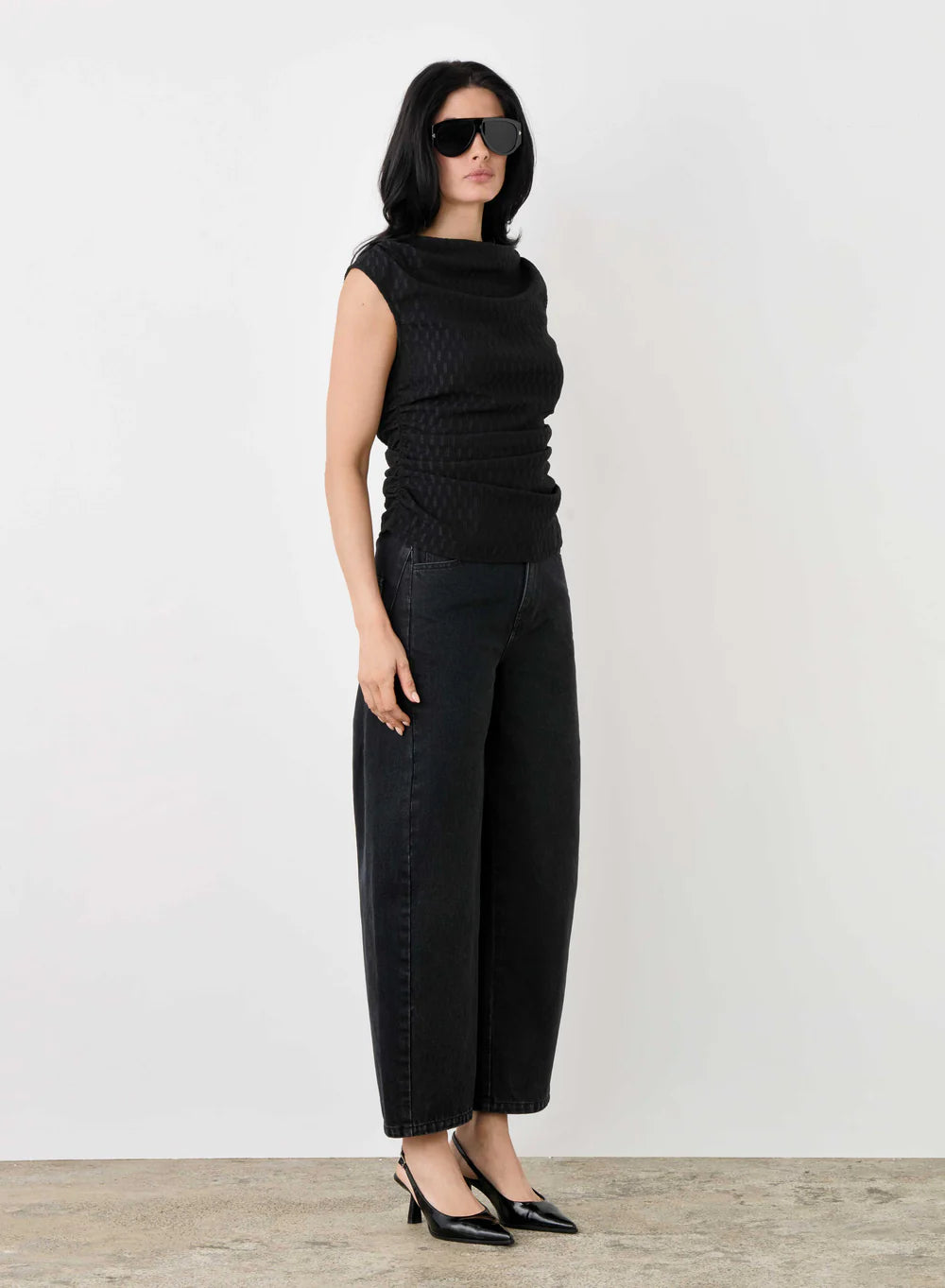 Esmaee Midtown Top Onyx