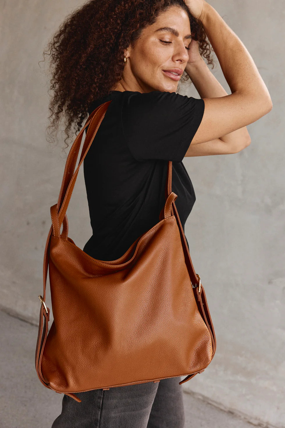 Vestirsi Bella 3-in-1 Convertible Bag Tan