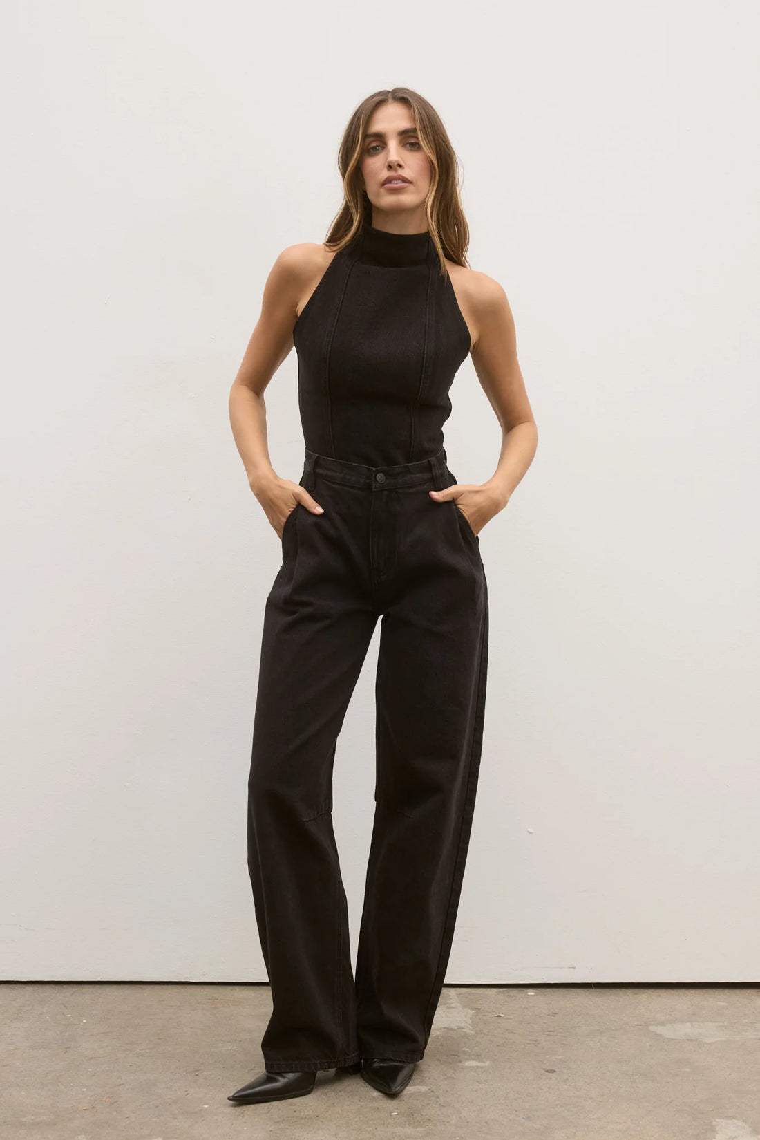 Bayse Aston Jean Backstage Black