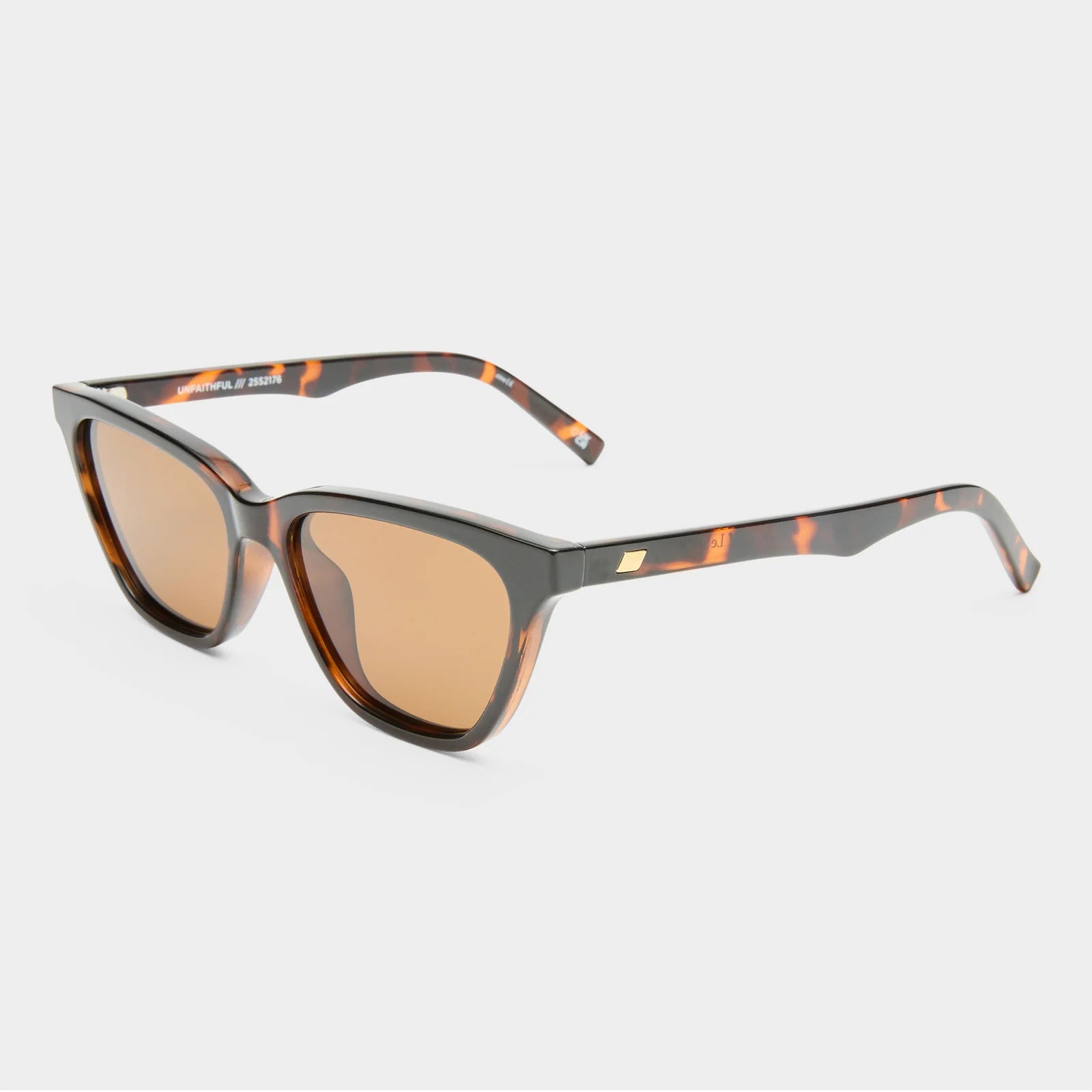 Le Specs Unfaithful Tort