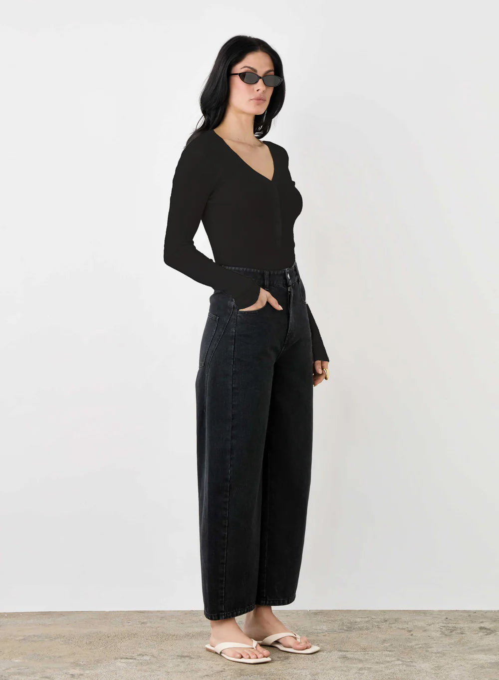 Esmaee Sidewalk Knit Top Black