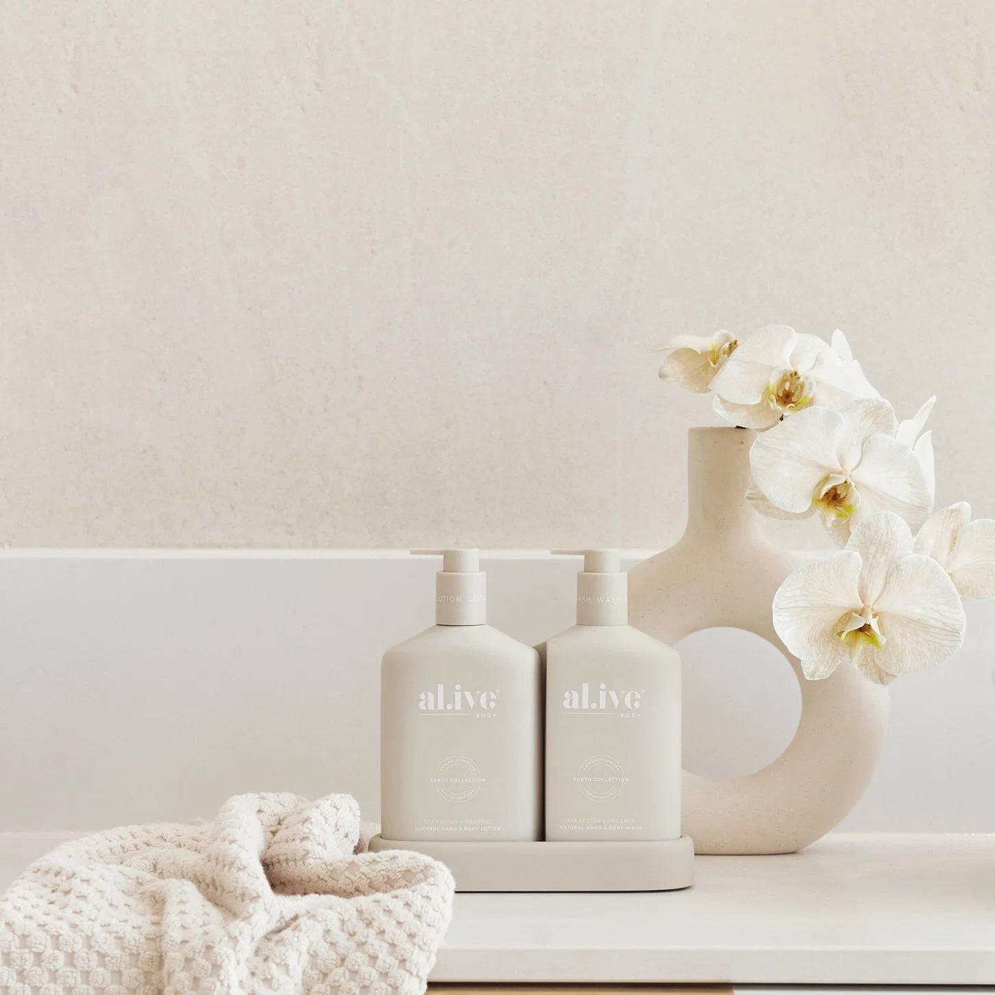 AL.IVE Body Wash &amp; Body Bathroom Duo Sea Cotton &amp; Coconut