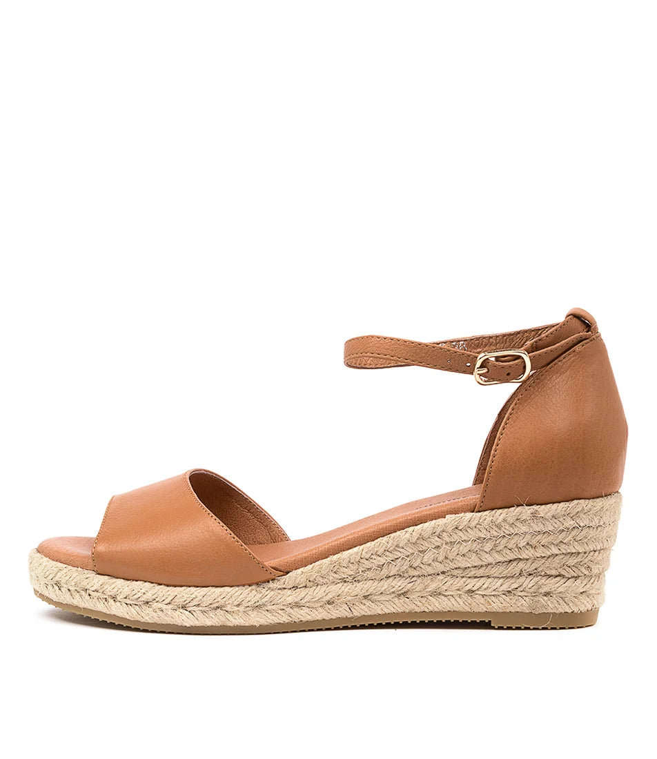 Django &amp; Juliette Skip Dk Tan