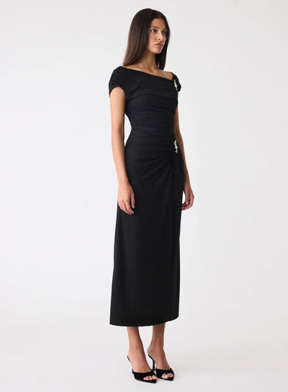 Esmaee Sculpted Skirt Black