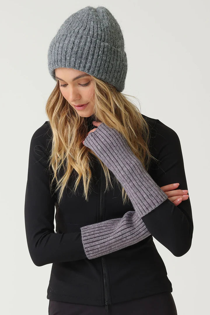 Morgan &amp; Taylor Asha Rib Fingerless Glove in Grey
