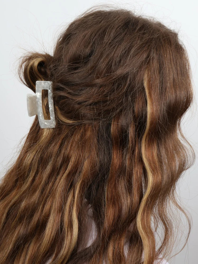 Nakoa Acetate Small Hair Claw Clip Pearl