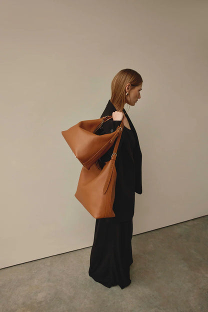 Vestirsi Harper Large Tan Leather Hobo