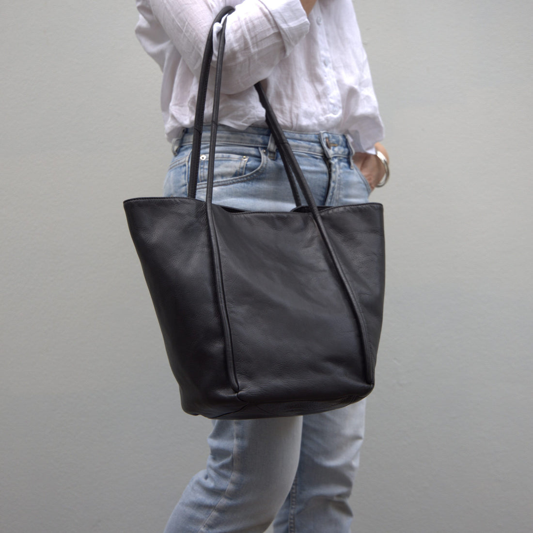 Sabina Shopper Black