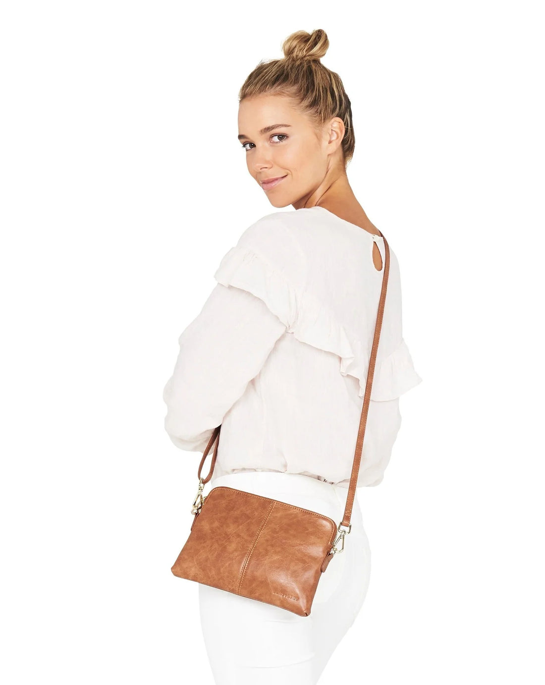 Elms & King Bowery Wallet Tan