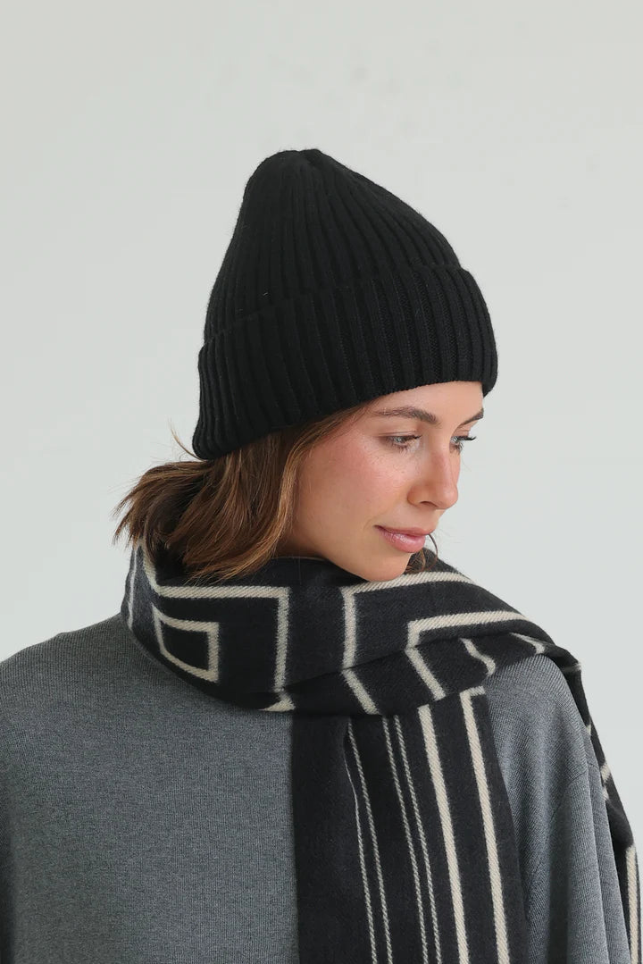 Morgan &amp; Taylor Mia Wool Blend Beanie in Black