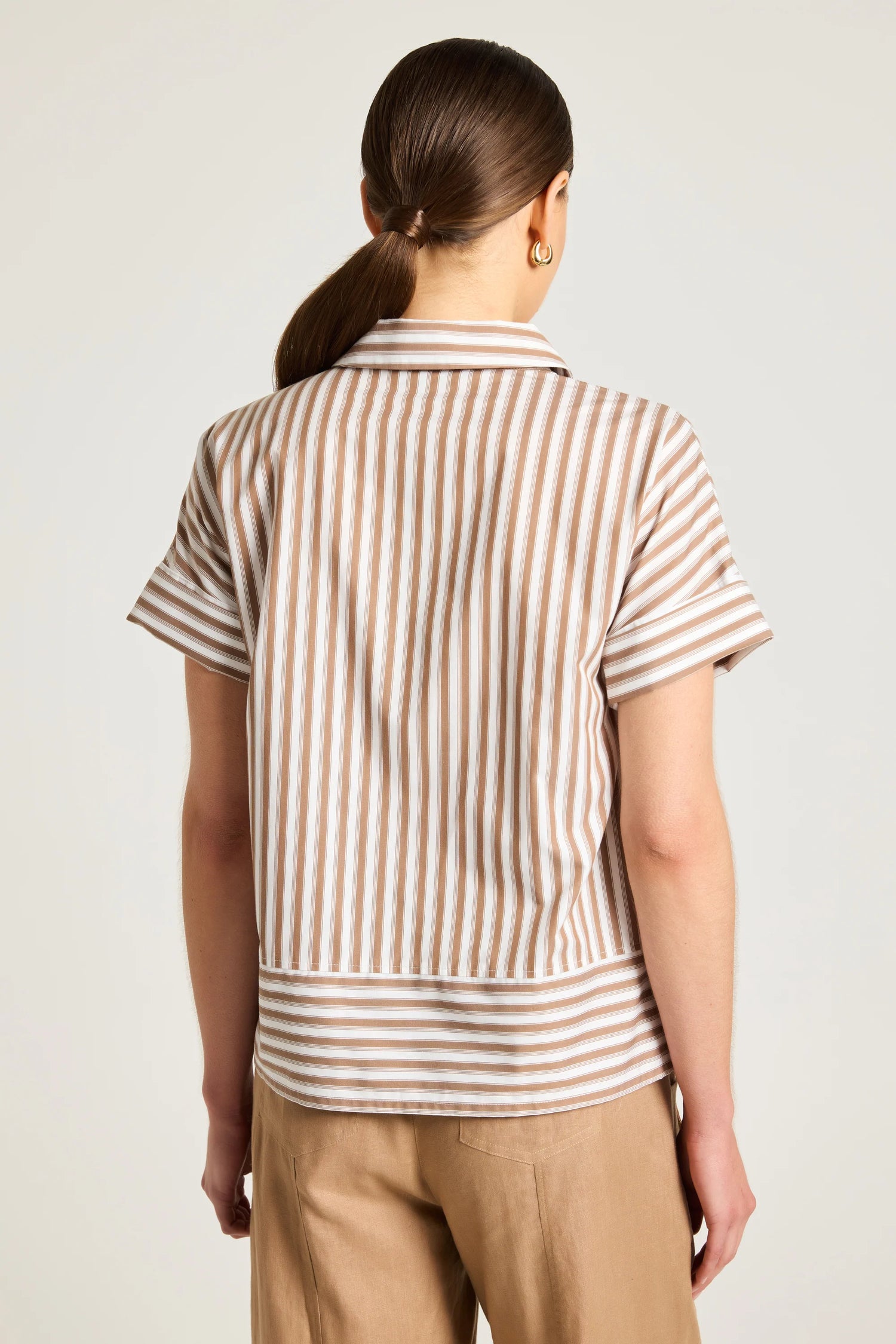 Ari Shirt Toffee/White