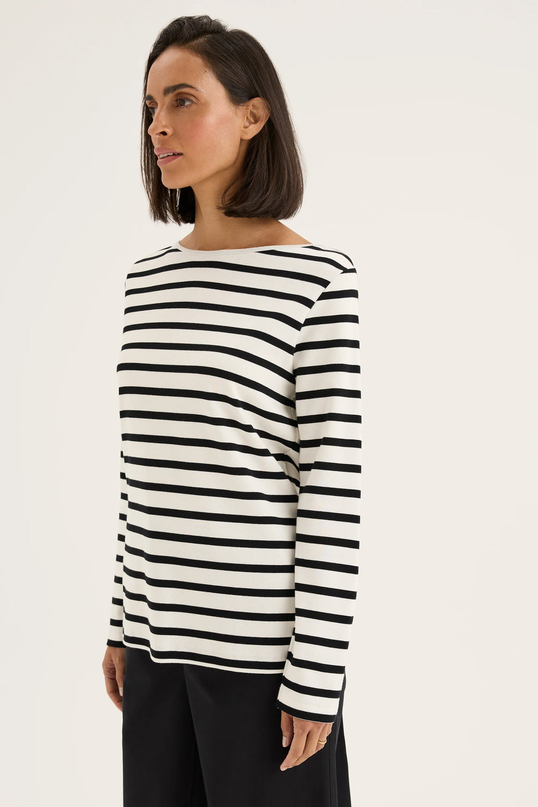 Yarra Trail Boardwalk Tee Ecru/Black