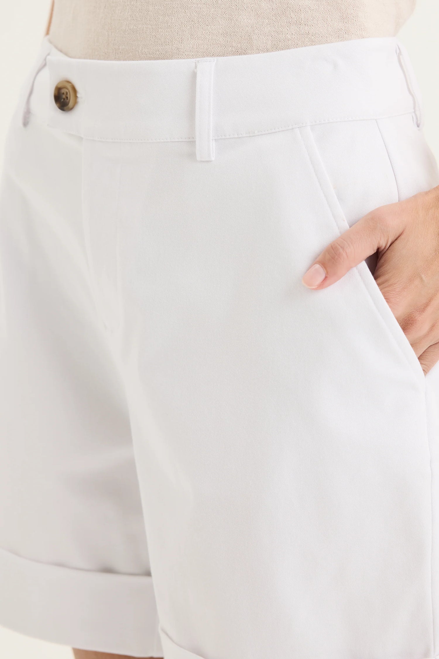 Yarra Trail Nova Short White