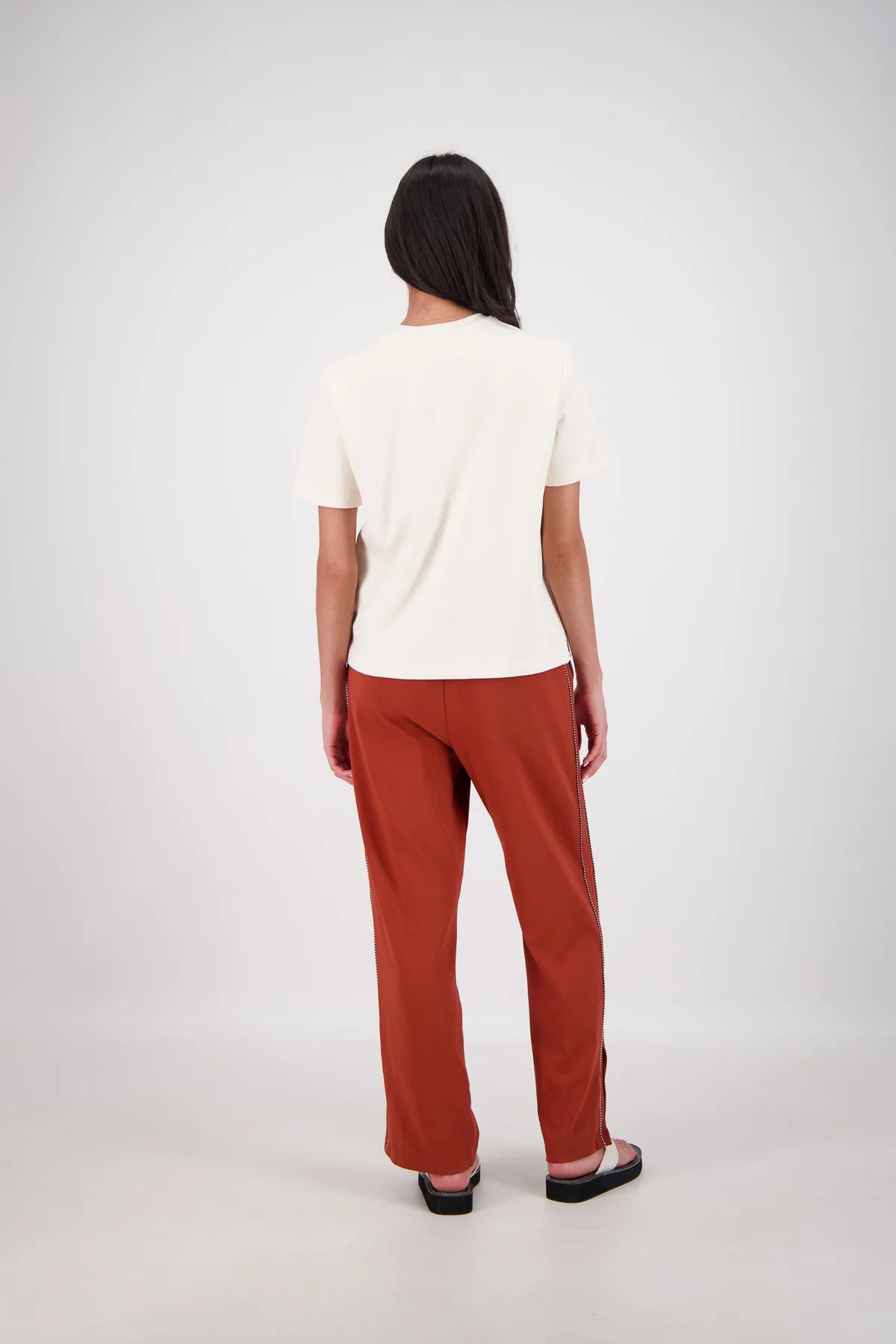 Jasmine Alexa Back Home Tshirt Oatmeal