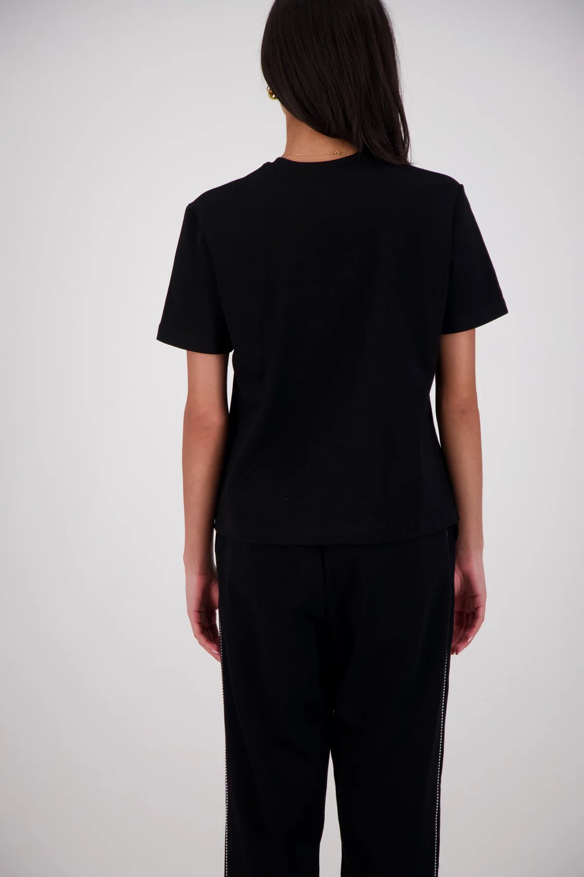 Jasmine Alexa Back Home Tshirt Black