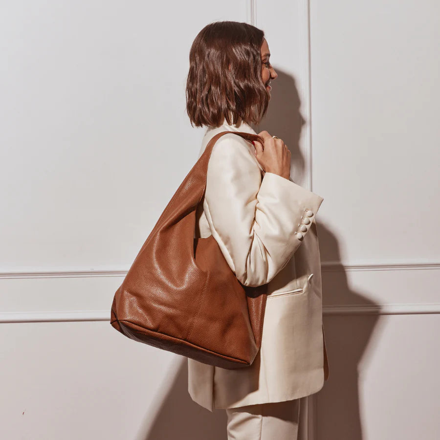 Vestirsi Scarlett Leather Hobo Bag Chestnut